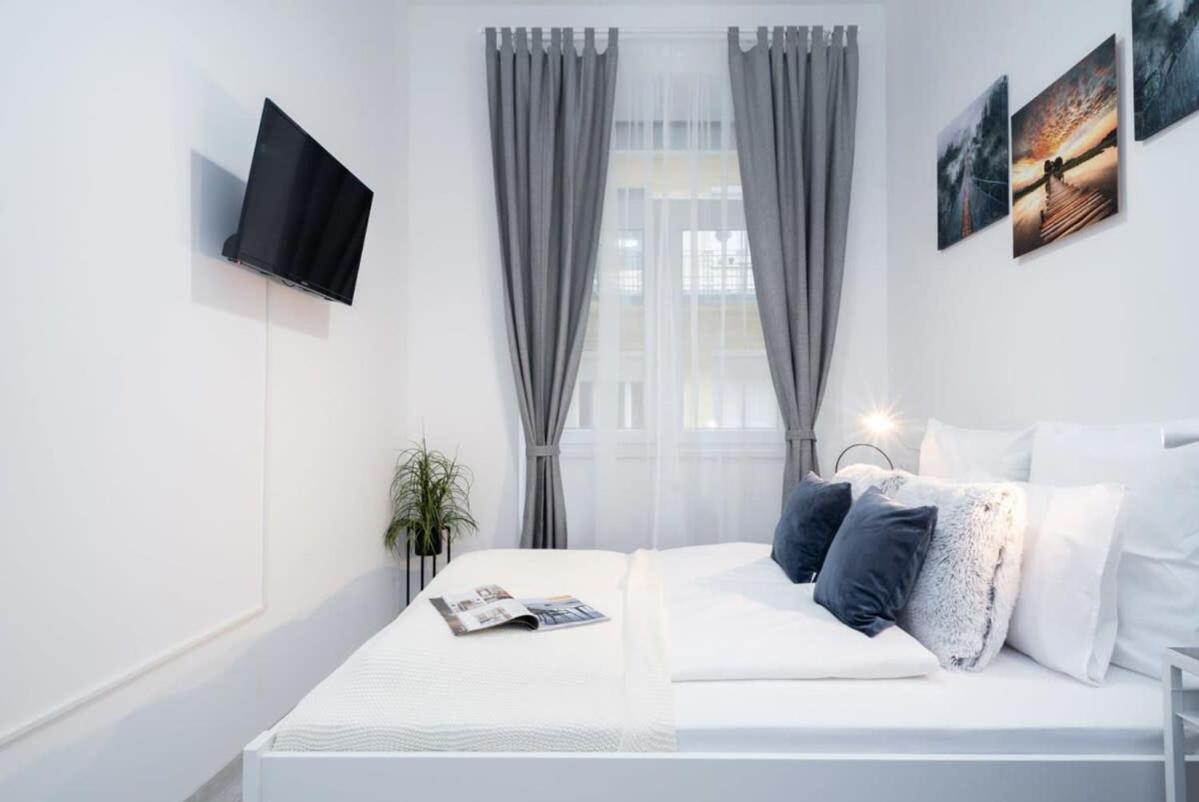 New Home At Exlusive Central Location 布达佩斯 外观 照片