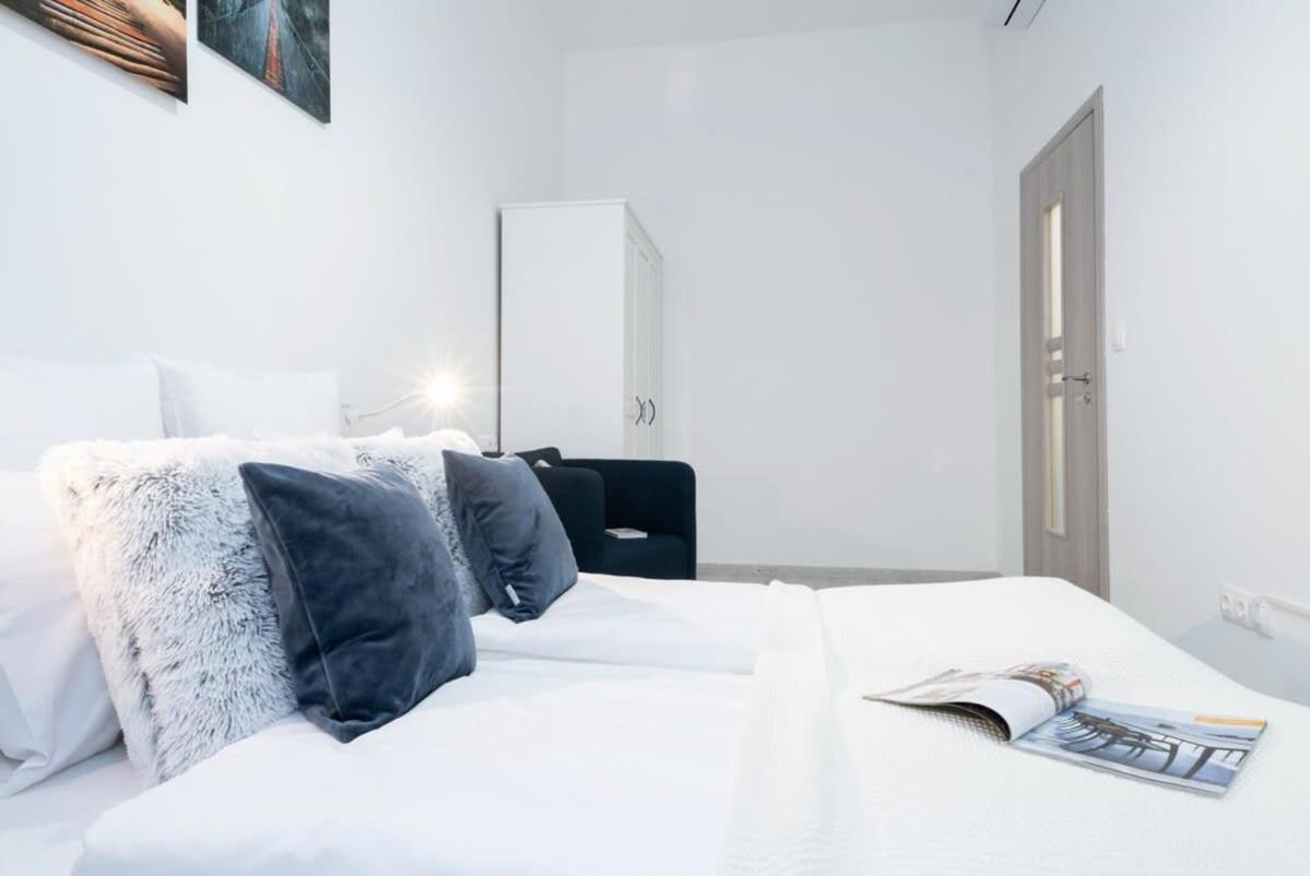 New Home At Exlusive Central Location 布达佩斯 外观 照片